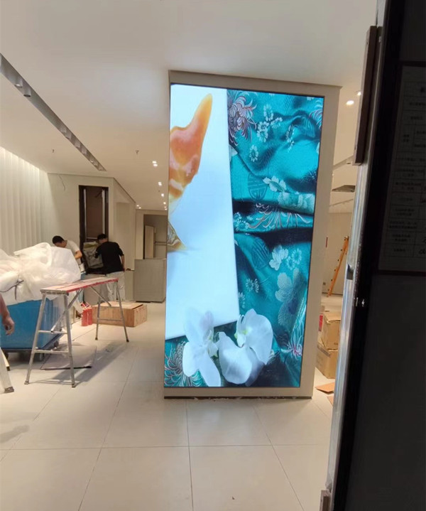 惠城商场门店转角LED显示屏